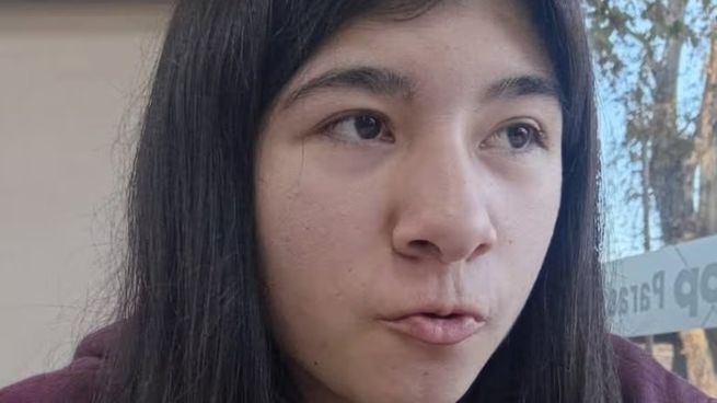 La adolescente de 15 años fue vista por última vez al retirarse de su escuela en Colonia Caroya.
