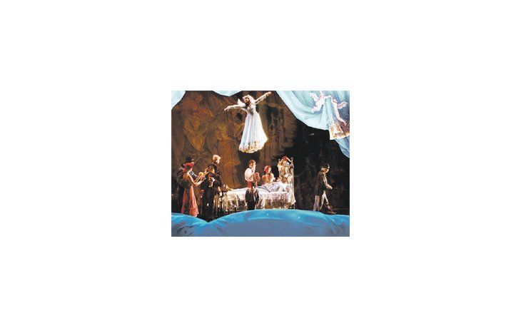 ámbito.com | El protagonista de “Corteo” (“cortejo fúnebre”, en italiano) es un viejo clown  que observa su propio funeral rodeado de amigos y colegas.