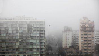 por la niebla, rige alerta violeta en la ciudad y el gba