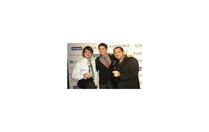Javier Mentasti, DC de Ogilvy Argentina, Guido Rosales de Coca Cola y Gastón Bigio, DGC de Ogilvy Argentina.