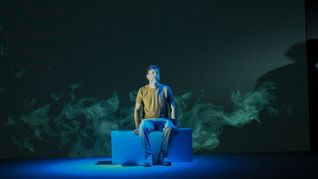 Diego Hodara, coautor junto a Sofia González Gil de Hanukka, se presenta en el ciclo de Teatro, Humor y Música Judía del Paseo La Plaza.&nbsp;