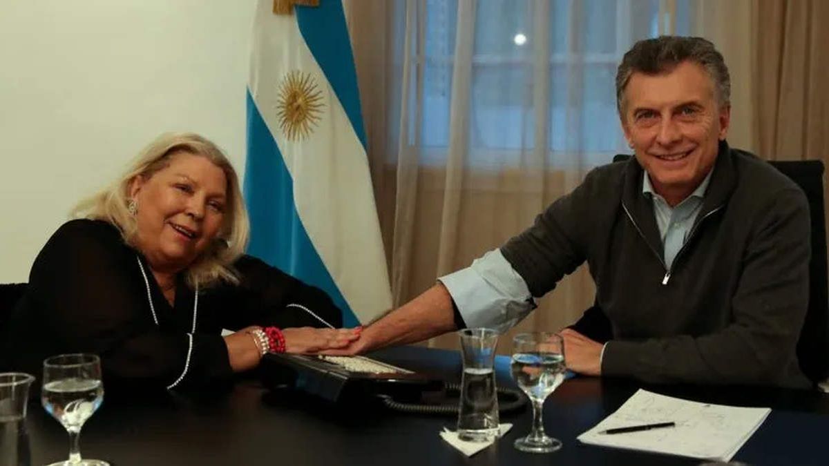 En plena incertidumbre de gobierno, Mauricio Macri y Elisa Carrió cenaron a solas