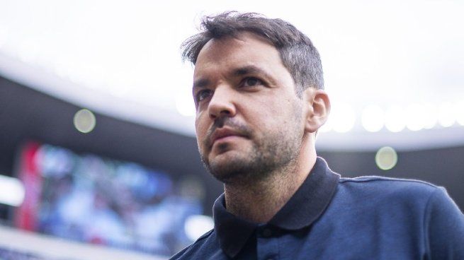 Nicolás Larcamón, entrenador