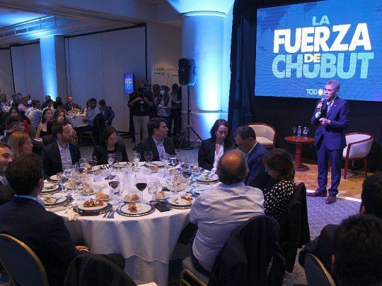 El exvicegobernador y senador nacional de Santa Cruz, Pablo González, anunció asimismo la puesta en marcha del programa #Ympulso, desarrollado con el Ministerio de Desarrollo Productivo de la Nación para 5.000 pymes que trabajan con YPF