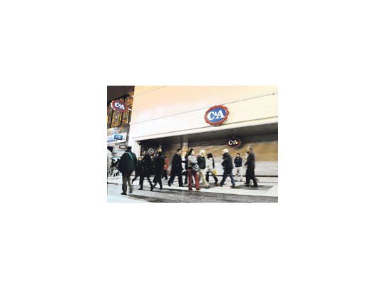 El local en Florida que hasta ayer era de C&A. La cadena holandesa se fue por no poder importar, por vender poco y por presiones oficiales para que no despidiera gente.