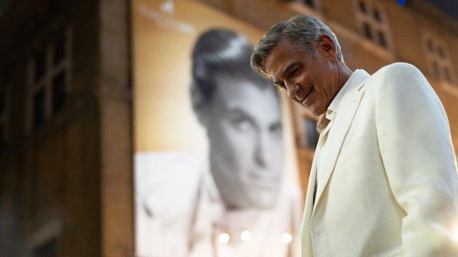 George Clooney protagoniza la película junto a Adam Sandler.