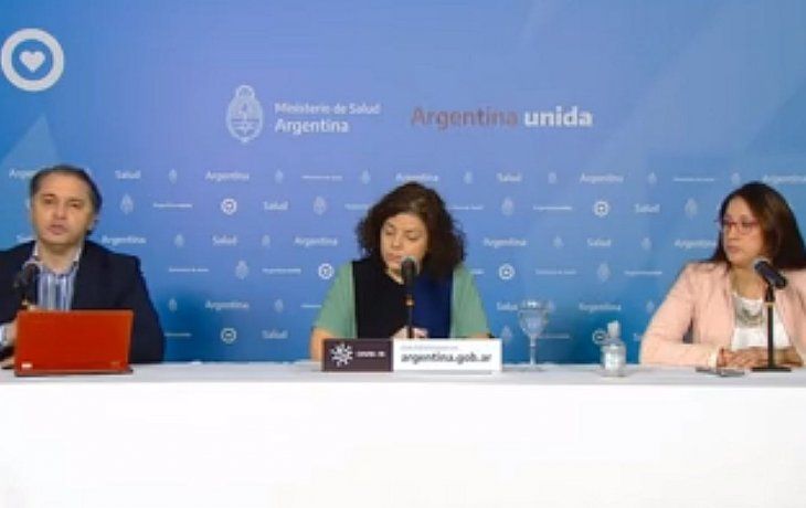 Los muertos por coronavirus ya suman 2.506 y las autoridades de Salud pidieron sumar esfuerzos individuales para afrontar la pandemia.