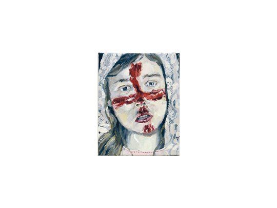 El rostro, en esta obra de Huffman, está pintado a lo largo y a lo ancho con unas bandas rojas de sangre que conforman una cruz. Como el resto de los personajes, su visión sacude la memoria.