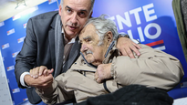 la muerte de mujica deja huerfana a una clase politica