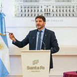 Santa Fe salió a los mercados internacionales de deuda. Santa Fe salió a los mercados internacionales de deuda.