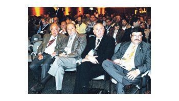 El presidente de la Oficina Permanente Internacional de la carne (OPIC), Arturo Lavallol; el titular de la entidad, Hugo Biolcati; su par de Coninagro, Carlos Garetto; y el presidente del IPCVS, Dardo Chiesa, ayer en la apertura del Congreso Mundial de la Carne que se lleva a cabo desde el lunes en Palermo y culmina hoy.