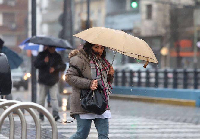 Finalmente, la Tormenta de Santa Rosa tuvo una edici&oacute;n con particular intensidad anegando zonas tanto de la ciudad como de la provincia de Buenos Aires.&nbsp;