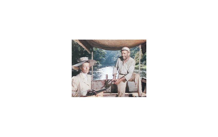 Katharine Hepburn y Humphrey Bogart (quien ganó su único Oscar por este trabajo) a bordo de la mítica barcaza que volverá a navegar para alegría de nostálgicos aficionados al cine.