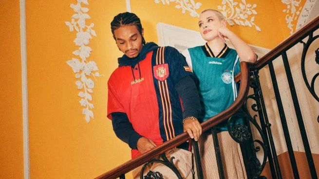 El blokecore es una propuesta atractiva para consumidores jóvenes y coleccionistas de moda vintage