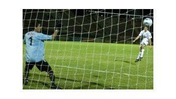 De penal. Deportivo Riestra sumó su tercer empate sin goles, pero esta vez no hubo milagro desde los doce pasos.