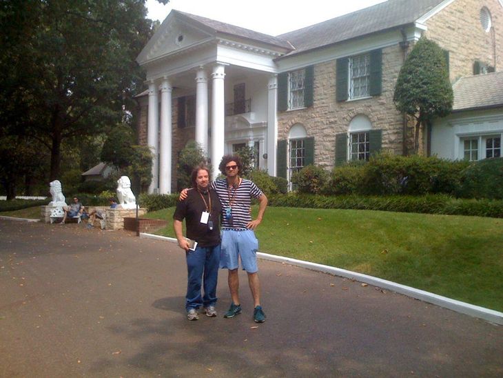 Alliance.  John Mc Inerny with Armando Bó at Graceland, Elvis' famous mansion.