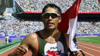 Presea de bronce, para Bernardo Segura, en la prueba de caminata de 20 kilómetros, en los Juegos Olímpicos de Atlanta 1996.