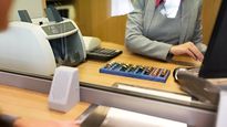 El titular del Palacio de Hacienda y el titular del BCRA, Santiago Bausili, recibieron a los directivos de los principales bancos locales y extranjeros.