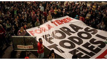 ámbito.com | En las calles se juega buena parte del futuro de Temer.