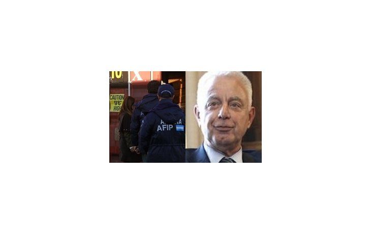 El allanamiento de la AFIP (izquierda). Kenneth Dart. Foto gentileza de Infosperber (derecha).
