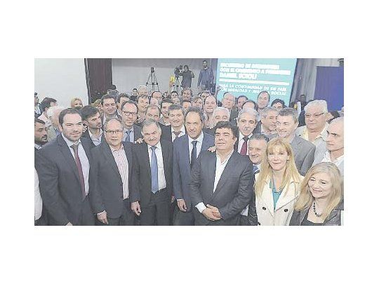 Arenga a intendentes