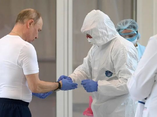 Putin participó de los ensayos de la vacuna nasal anticovid y volvió a  oponerse a su