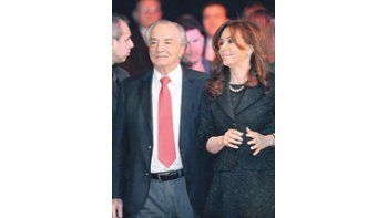 ámbito.com | Cristina de Kirchner se mostró con Armando Cavalieri, histórico duelista de Hugo Moyano que emprendió una avanzada sobre uno de los hijos del camionero.