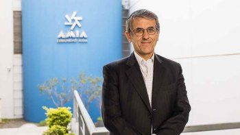 tras polemica, el titular de amia pidio licencia por tiempo indefinido