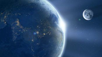 La Tierra y la Luna.