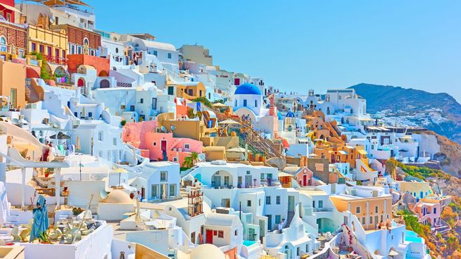 Estos son los cinco mejores pueblos para visitar en Grecia, según la IA.