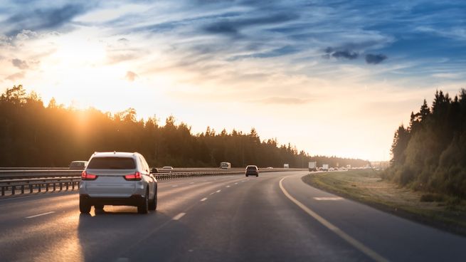 La conectividad vehicular permite a las aseguradoras conocer el uso real de los autos y diseñar coberturas personalizadas.