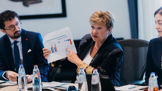 Kristalina Georgieva desembarca en Uruguay y se reunirá con Yamandú Orsi.