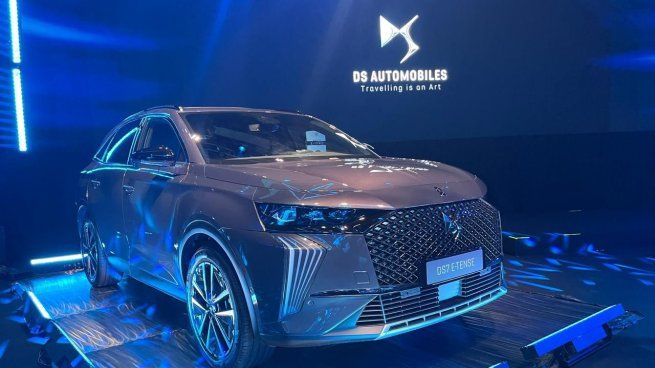 El nuevo DS 7 E-Tense ya se comercializa en el país