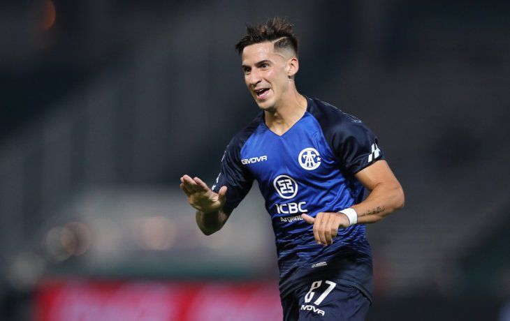 Talleres le ganó a San Lorenzo en un partido con tres expulsados
