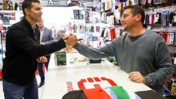 Juan Manuel Urtubey encabezó recorrida de campaña en Junín.