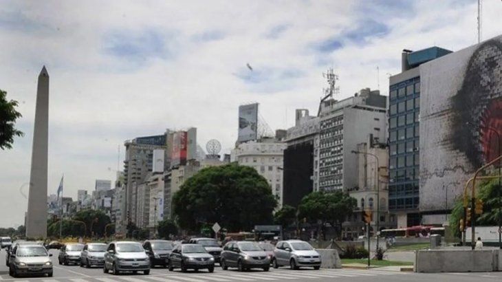 Cielo nublado y viento del sureste marcaron el cambio de condiciones en la Ciudad de Buenos Aires. Cielo nublado y viento del sureste marcaron el cambio de condiciones en la Ciudad de Buenos Aires.