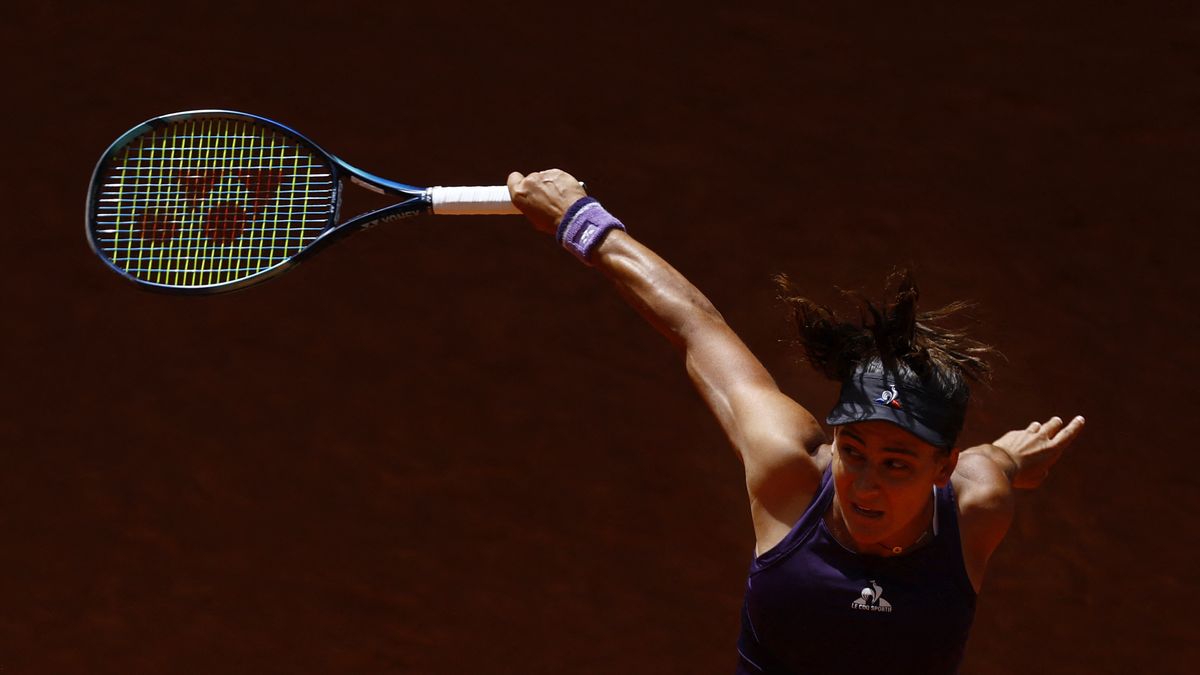 Lourdes Carlé is going through her best week in Madrid: she beat a top 20 for the first time and is in the third round