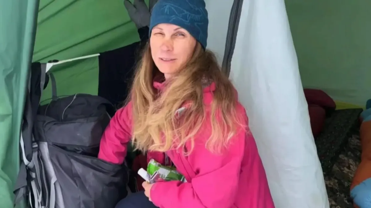 Russian climbing trapped in Kyrgyzstan, why don’t they still look for it?