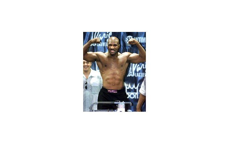 Holyfield tendrá que esperar su revancha ante Ruiz