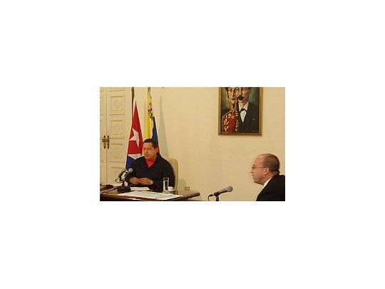 El presidente venezolano intervino la noche del domingo en un programa especial en la radio y televisión cubana