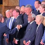 Trump saludó al presidente de la AFA, en medio de una foto protocolar entre dirigentes del fútbol global.