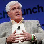 Gracias a su audacia y visión pudo apostar a nuevos proyectos para ganar millones de dólares. Gracias a su audacia y visión pudo apostar a nuevos proyectos para ganar millones de dólares.