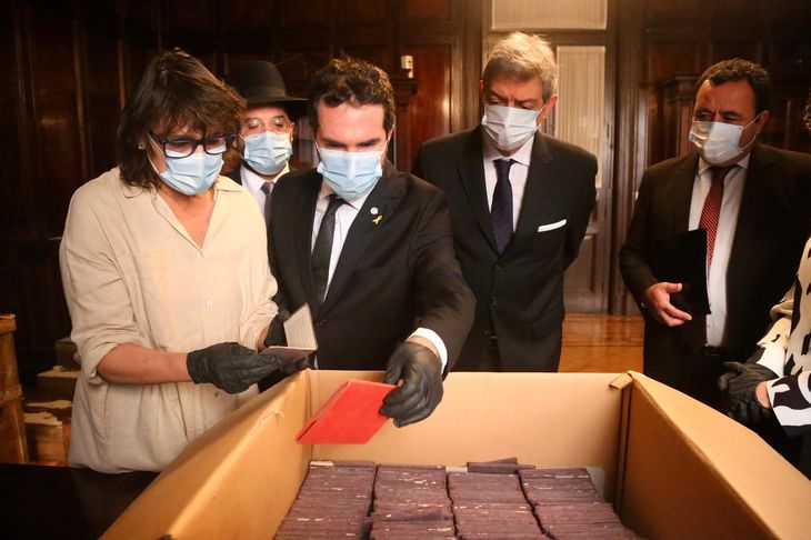 Empleados encontraron cajas con documentos nazis en el archivo de la Corte Suprema: estuvieron guardadas durante 80 años