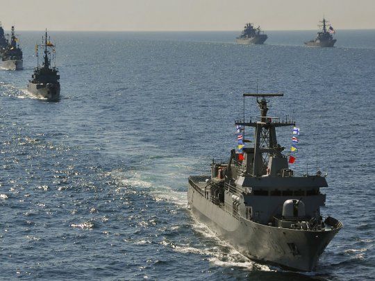 Las prácticas navales conjuntas contemplan maniobras antipiratería, ejercicios de comunicaciones y operaciones aéreas así como anfibias.