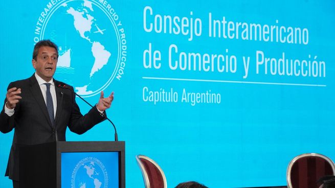 Sergio Massa ante empresarios del Consejo Interamericano de Comercio y Producción (CICyP) en el Hotel Alvear.