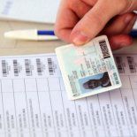 El RENAPER facilitará el acceso a los DNI en trámite, con el fin de no dejar a nadie fuera de las elecciones legislativas del próximo 26 de octubre. El RENAPER facilitará el acceso a los DNI en trámite, con el fin de no dejar a nadie fuera de las elecciones legislativas del próximo 26 de octubre.