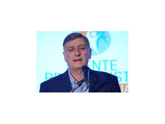 Hermes Binner.