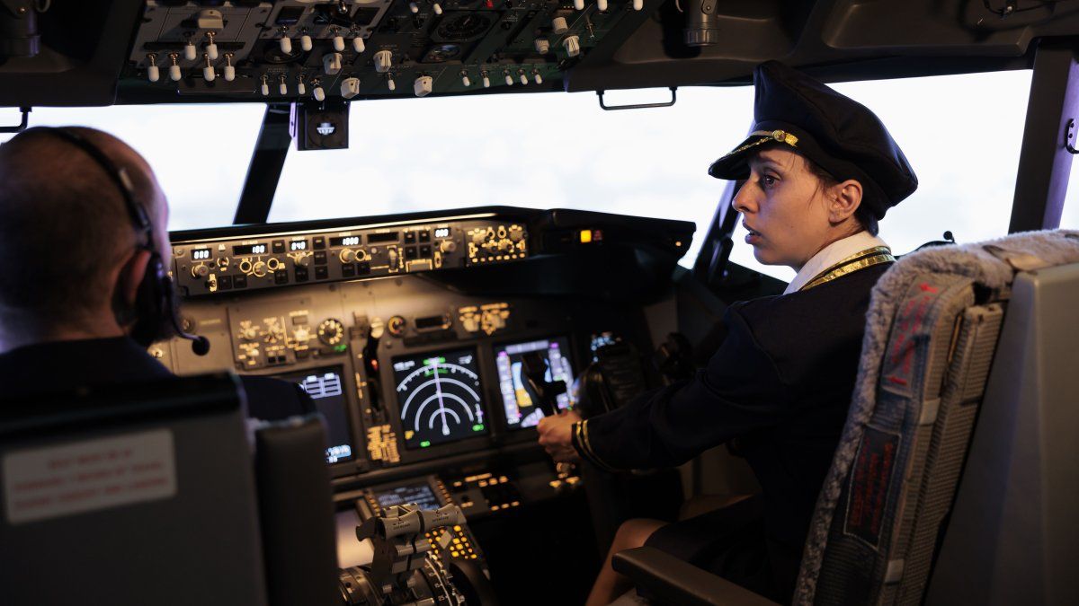 Reveal a secret rule between pilot and co -pilot for flight security