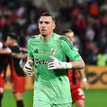 Franco Armani volvió a los entrenamientos en River y podría volver frente a Tigre. Franco Armani volvió a los entrenamientos en River y podría volver frente a Tigre.