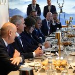 Javier Milei, junto a CEOs en el marco del Foro Económico Mundial. Javier Milei, junto a CEOs en el marco del Foro Económico Mundial.